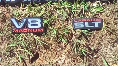 DODGE RAM 1500 EMBLEM (V8 MAGNUM) (LARAMIE SLT) - Picture 2 of 2