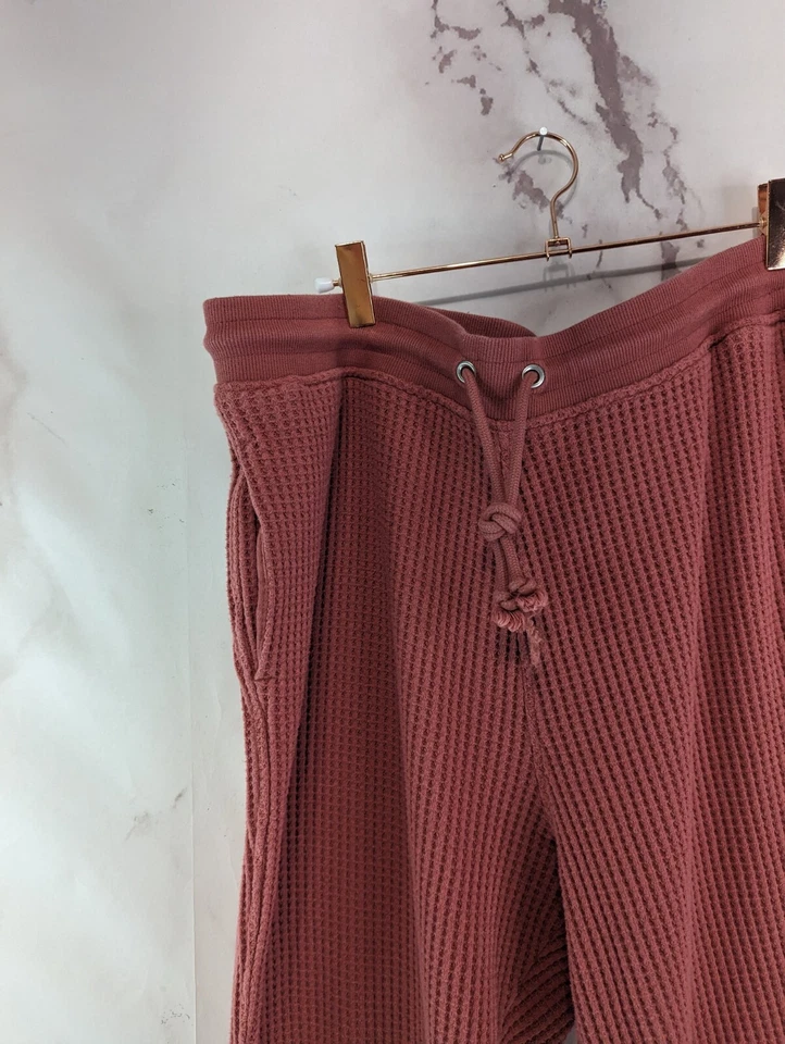 Pantalones deportivos Champion para mujer 2X rosa gofre tejido térmico pierna ancha cortos  Foto 2 de 4