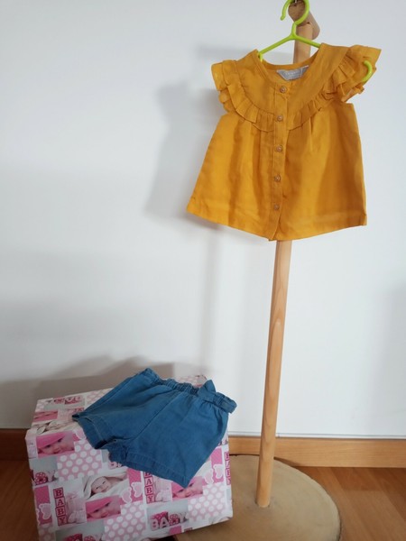 Conjunto bebe, blusa y shorts preciosos. Nuevo sin usar.