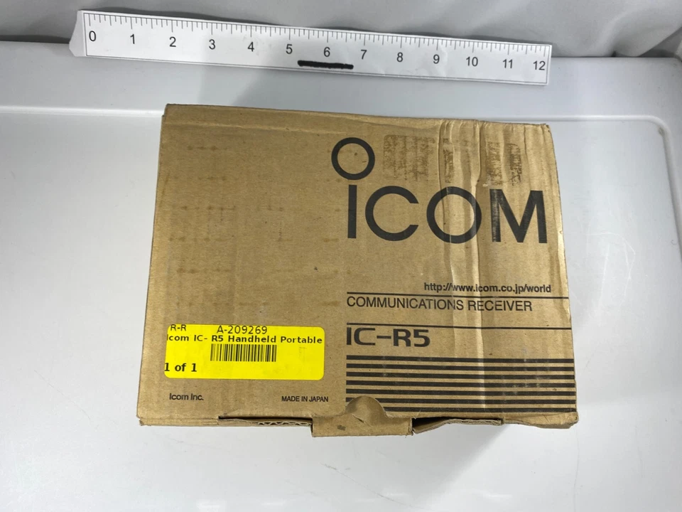 Icom IC- R5 Handheld Portable Communications Wideband Receiver Radio OEM Japan - Image 4 of 4