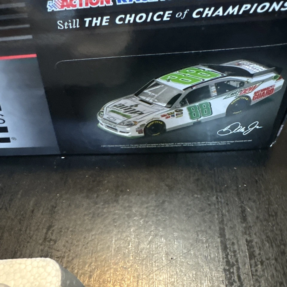 Dale Earnhardt Jr AMP Energy Sugar Free 2012 Impala 1:24 1 de 2.790 Foto 2 de 4