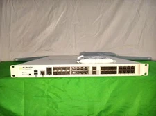 Fortinet FG-900D 2 x 10GE SFP+ slots, 16 x GE SFP slots, 16 x GE RJ45 ports