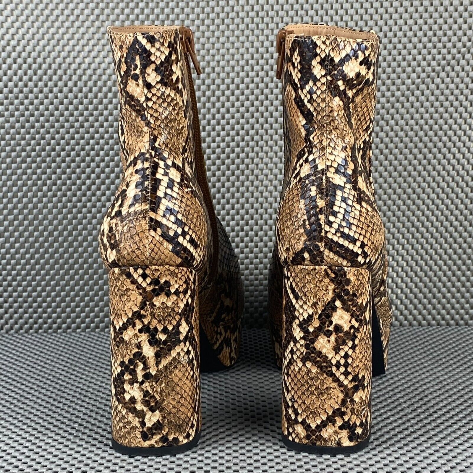 Steve Madden Grate Boots Womens Size 8.5M Snakesk… - image 6