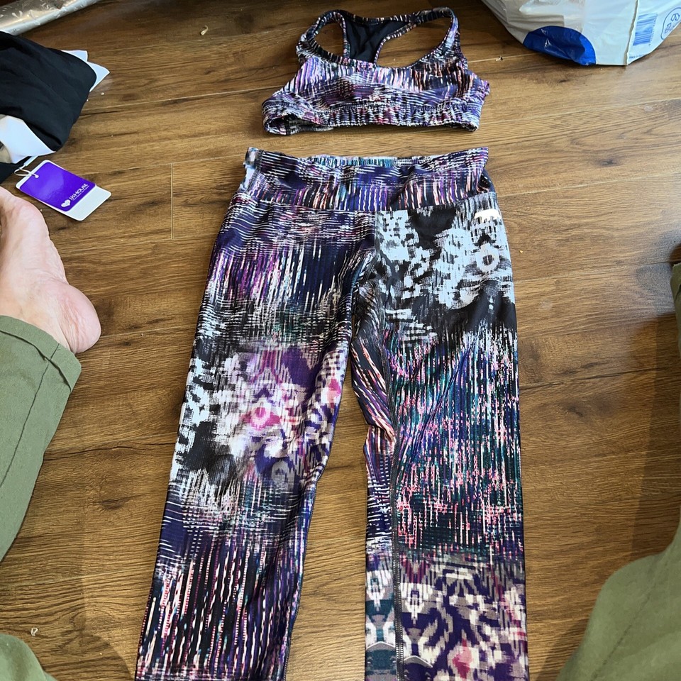 running bear ladies size 8 active wear set leggings and matching crop