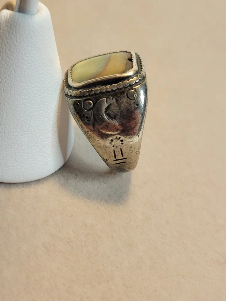Anillo de madreperla para hombre de plata de ley 925 talla 11 hecho a mano 16 gramos grabado Foto 3 de 4