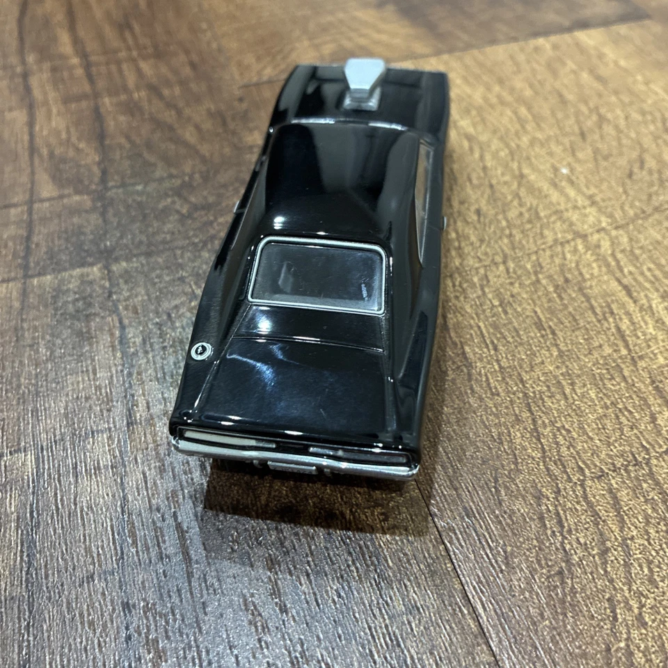 Green light 1970 Dodge Charger The Fast & Furious Black - Image 2 of 4