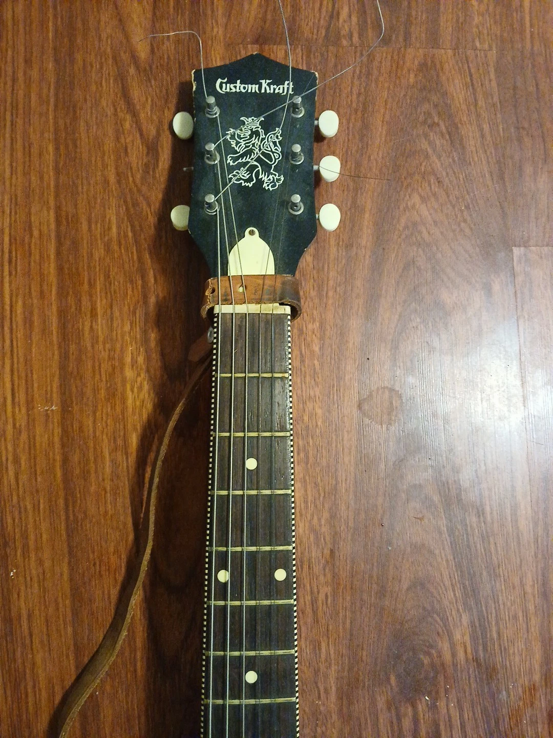 Picture 2 of 9