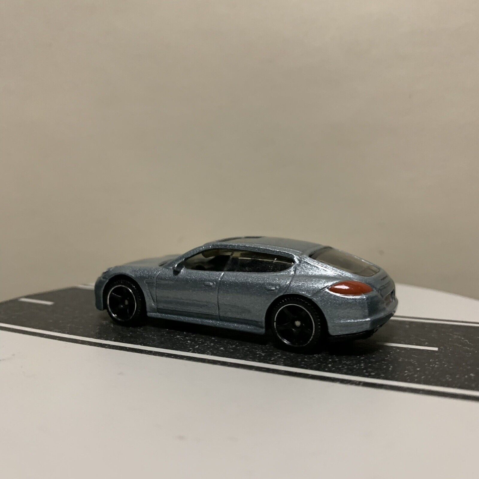 Picture 3 of 19