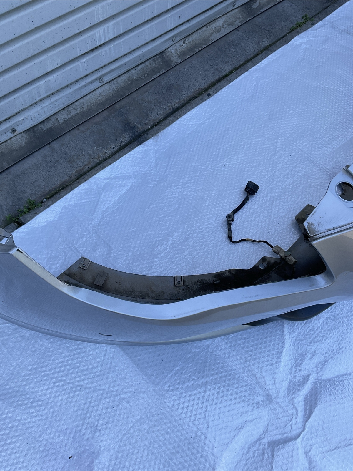 2014-2017 MASERATI QUATTROPORTE FRONT BUMPER COVER W/ GRILL & PDC SENSORS OEM