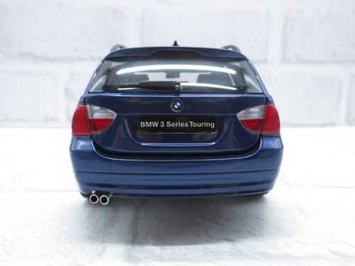 1:18 BMW 330i 3 Series Touring Blue Diecast Model Car - Picture 10 of 14