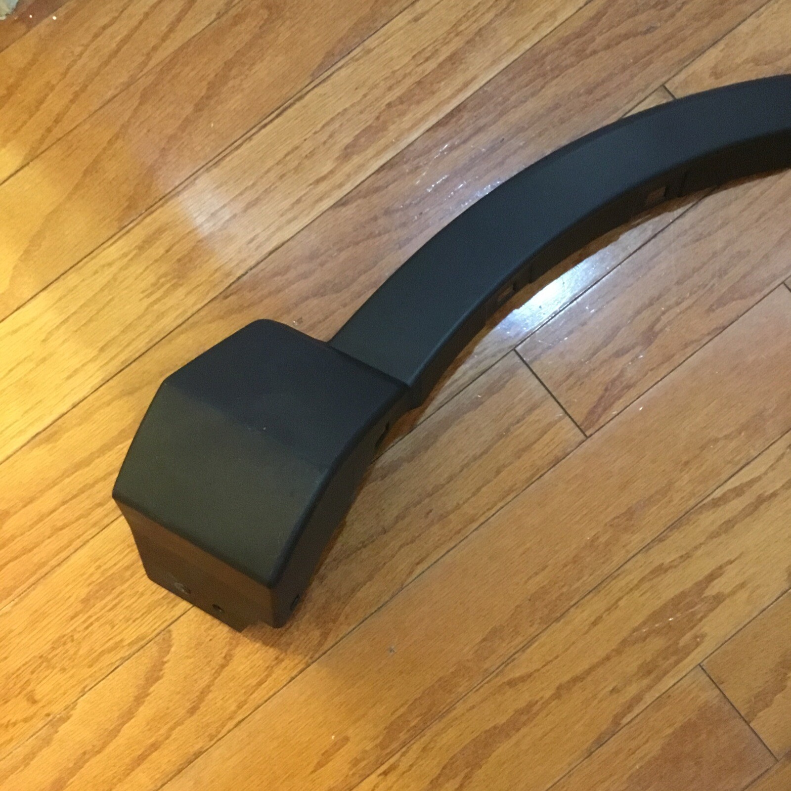 2013 2018 Toyota rav4 front right/passenger side wheel flare p/n 75601-42100