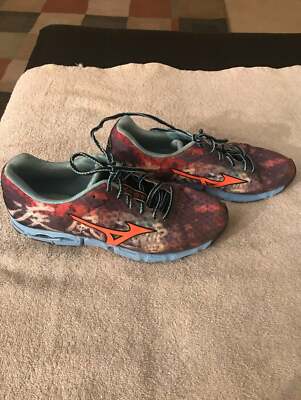 Size 9.5 women s wave hayate