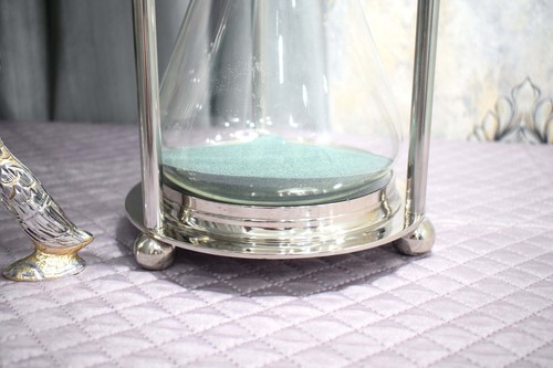 Elegant Brass Sand Timer with Nickel-Polished Finish and Glitter Green Sand - Picture 10 of 10
