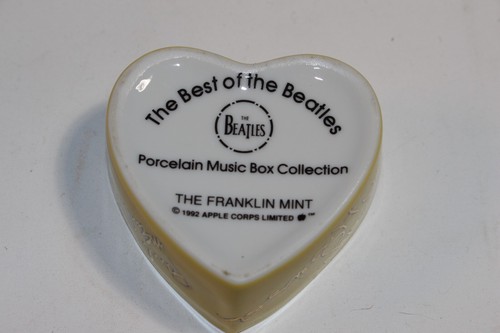The Beatles SOMETHING Heart-Shaped Music Box Collection Franklin Mint 1992 - Bild 6 von 6