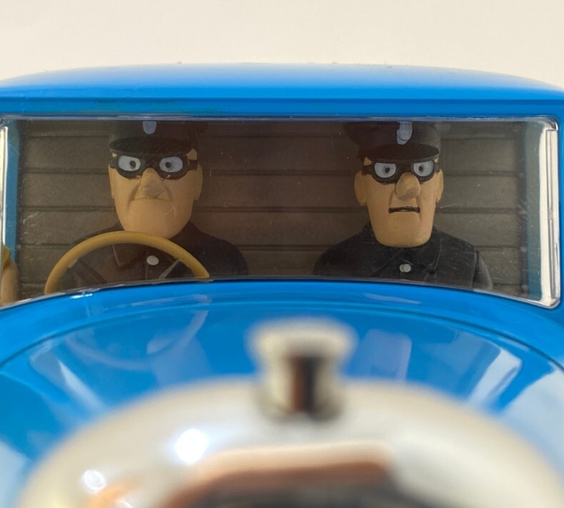【タンタンTintinの車 LE TAXI DE CHICAGO 1/24】 HERGE TINTIN CHICAGO TAXI #07 Car Figure 1/24 Authentic