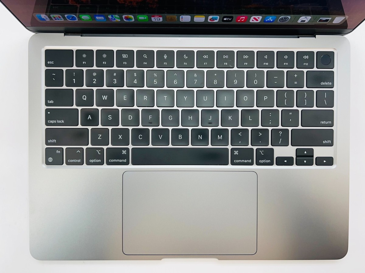 Apple 2022 MacBook Air M2 13.6