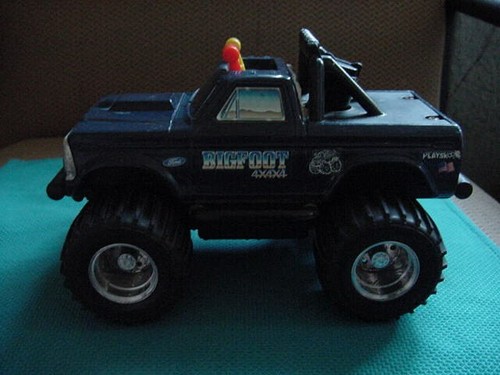 Vintage Bigfoot Monster Truck 4x4x4 Made in Macau 1983 Playskool Untested No Key