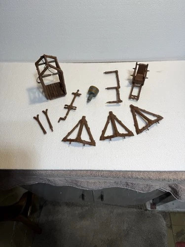 Kenner EWOK VILLAGE Vintage Parts 1983 ROTJ Assortment