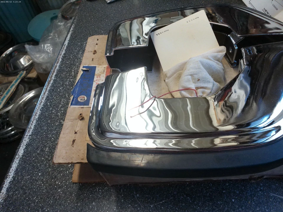 PARAGOLPES DELANTERO BUICK 981859 1973 LESABRE, CENTURION, ELECTRA ESTATE WAGON Foto 3 de 4