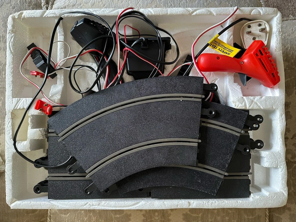 Scalextric Mighty Metro Set NO CARS - Image 2 of 3