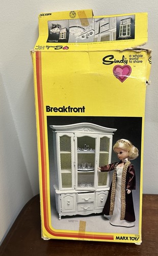 Marx Sindy Puppen Breakfront Buffet Schrank von 1978 mit Zubehör und Box - Bild 1 von 21