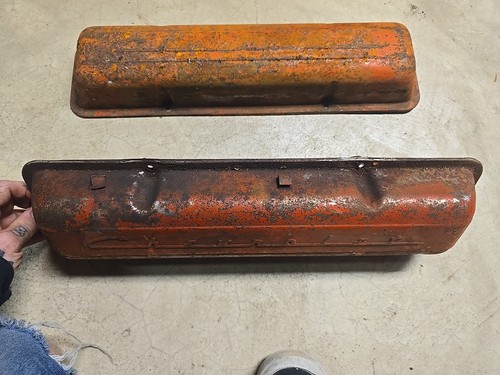 Chevrolet SBC Script Valve Covers 265 283 350 #2 - Picture 6 of 12
