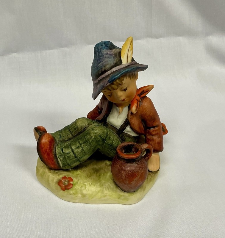 Hummel “Coffee Break” 409 Collector's Club 1976 Special Edition  4 1/2” Ex-Cond