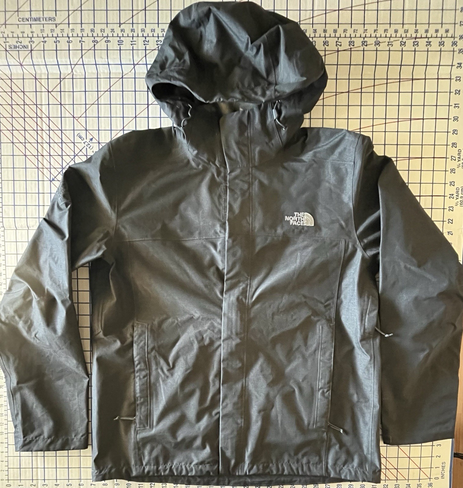 The North Face Men's DryVent Rain Jacket Size L Black heather Pit Zips Tech Team