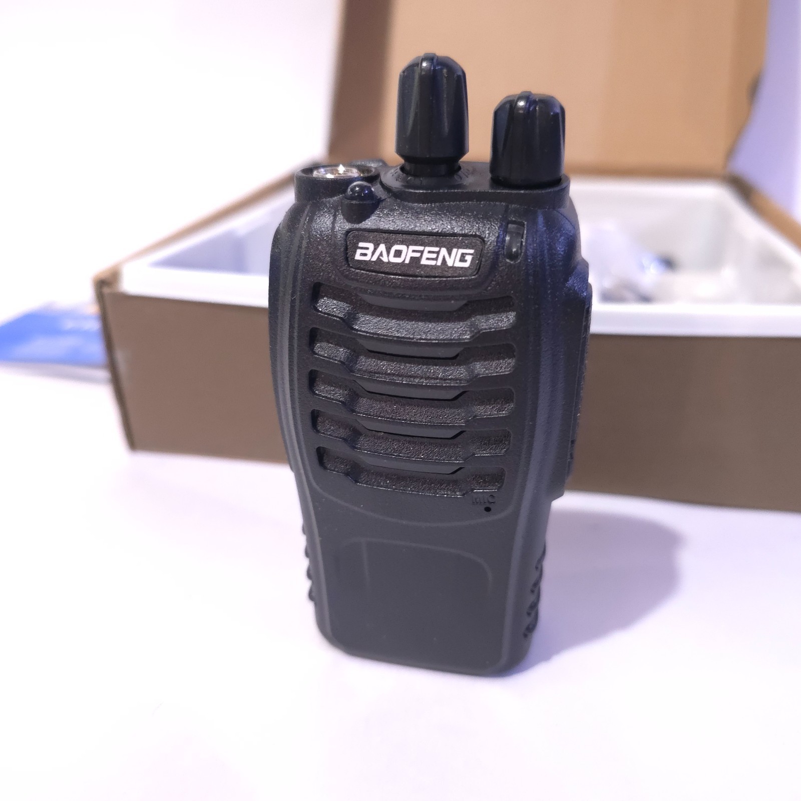 Baofeng Pofung BF-888s UHF 400-470MHz ABS Two-way Ham Radio Walkie Talkies 1pc