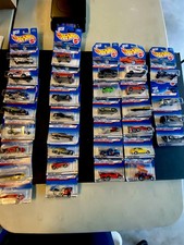 Hot Wheels 1998 First Editions Random Vehicles Lot of 32 Unopened