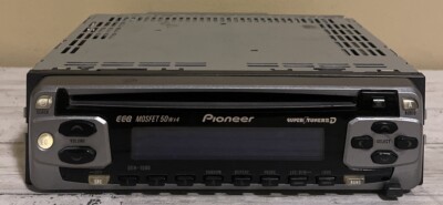 Pioneer In Dash Car Audio CD Player  & AM FM Radio / Model DEH-1500