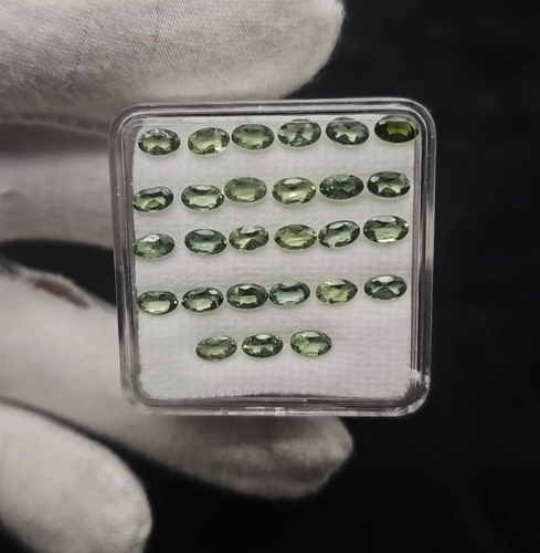 27 Pcs Natural Apatite 4mmx3mm Oval Faceted Cut Untreated Dazzling Gemstones Lot - Video 1 of 1