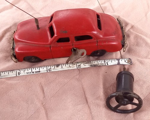 TN ITAKO Occupied JAPAN REMOTE CONTROL CAR Wind Up Steering works fine - Picture 2 of 7