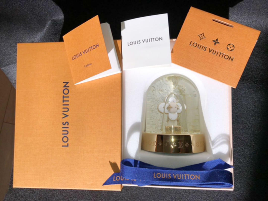 Louis Vuitton Vivienne Winter Snow Glitter Gold Globe