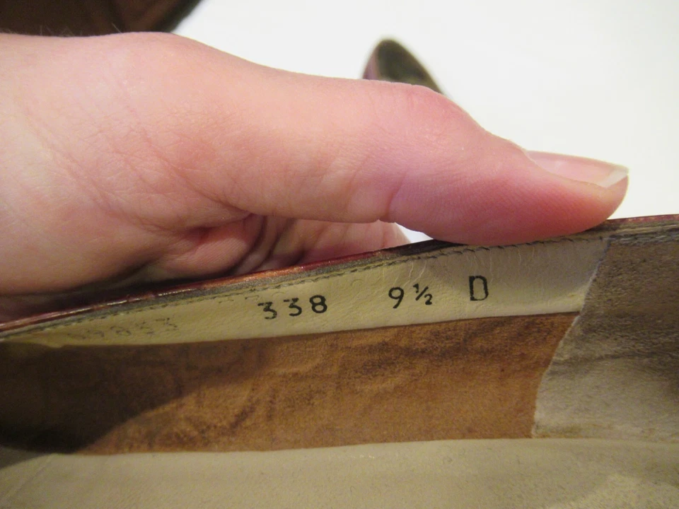 Salvatore Ferragamo Zapatos planos de ballet marrón patrón cocodrilo, talla 9,5 D Foto 4 de 4