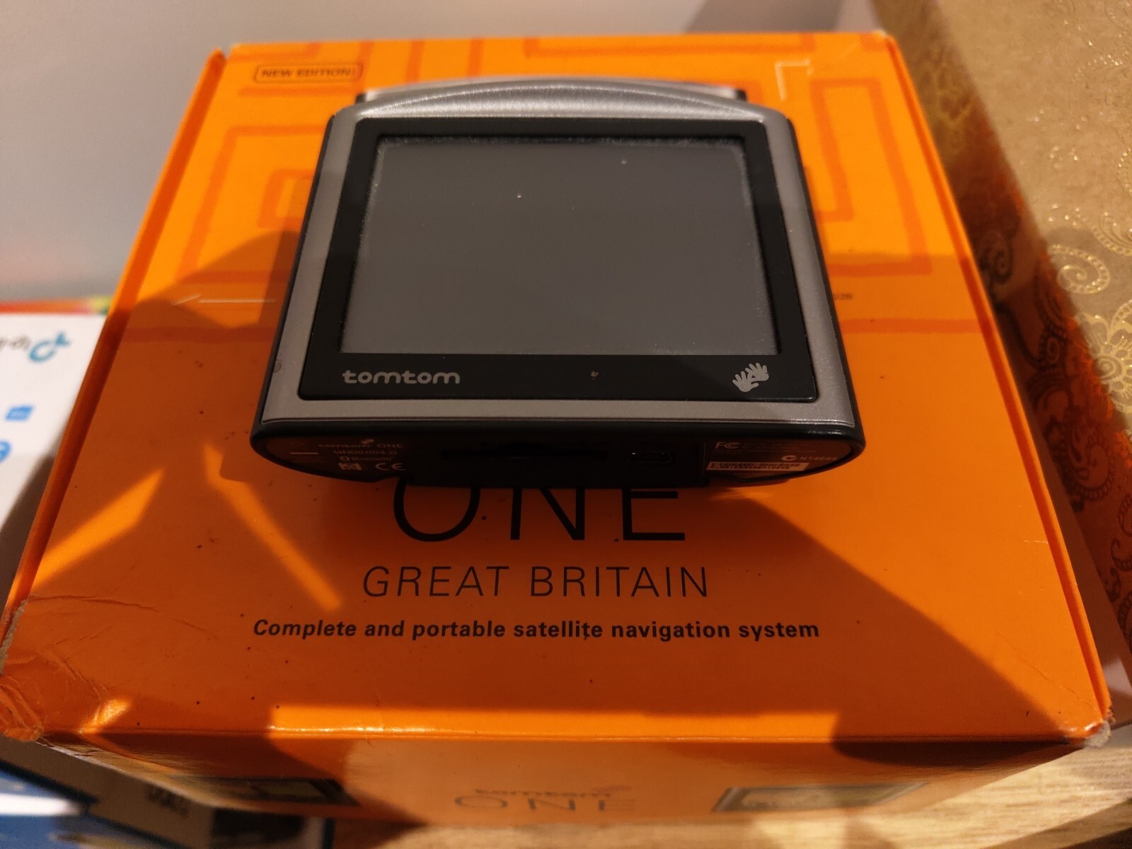 Tomtom One Bluetooth Satnav UNIT ONLY eBay