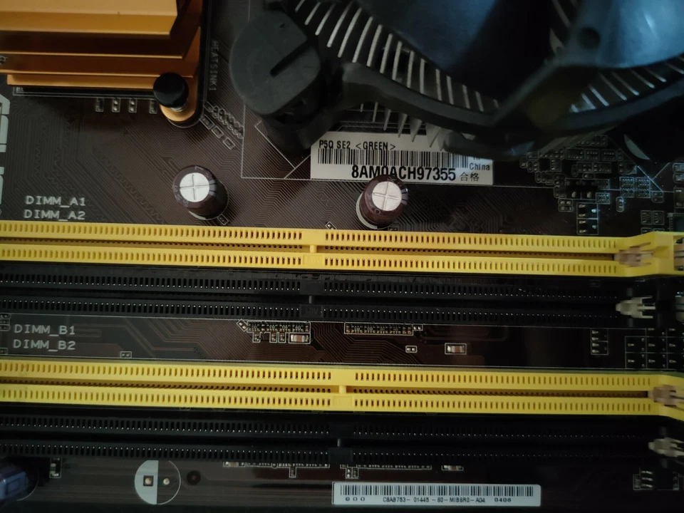 ASUS P5Q SE2 socket scheda madre LGA775 COMPRESO DISSIPATORE, CPU E RADIATORINI - Immagine 3 di 4