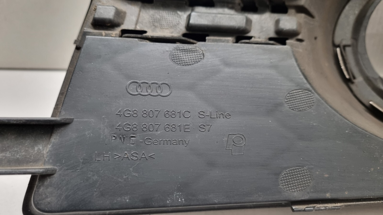 Original Audi A7 C7 S-LINE Vorne Links Stoßstange Gitter - Acc  
