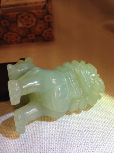 Vintage Pair Chinese Jadeite Jade Hand Carved Foo Dogs on Wood Stands - Picture 12 of 18