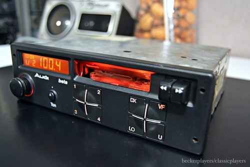 Audi Beta 2 80's-90's Grundig car Radio/CC player 80 100 200 V8 90 S4 A6 Cabrio! - 第 12/15 張圖片