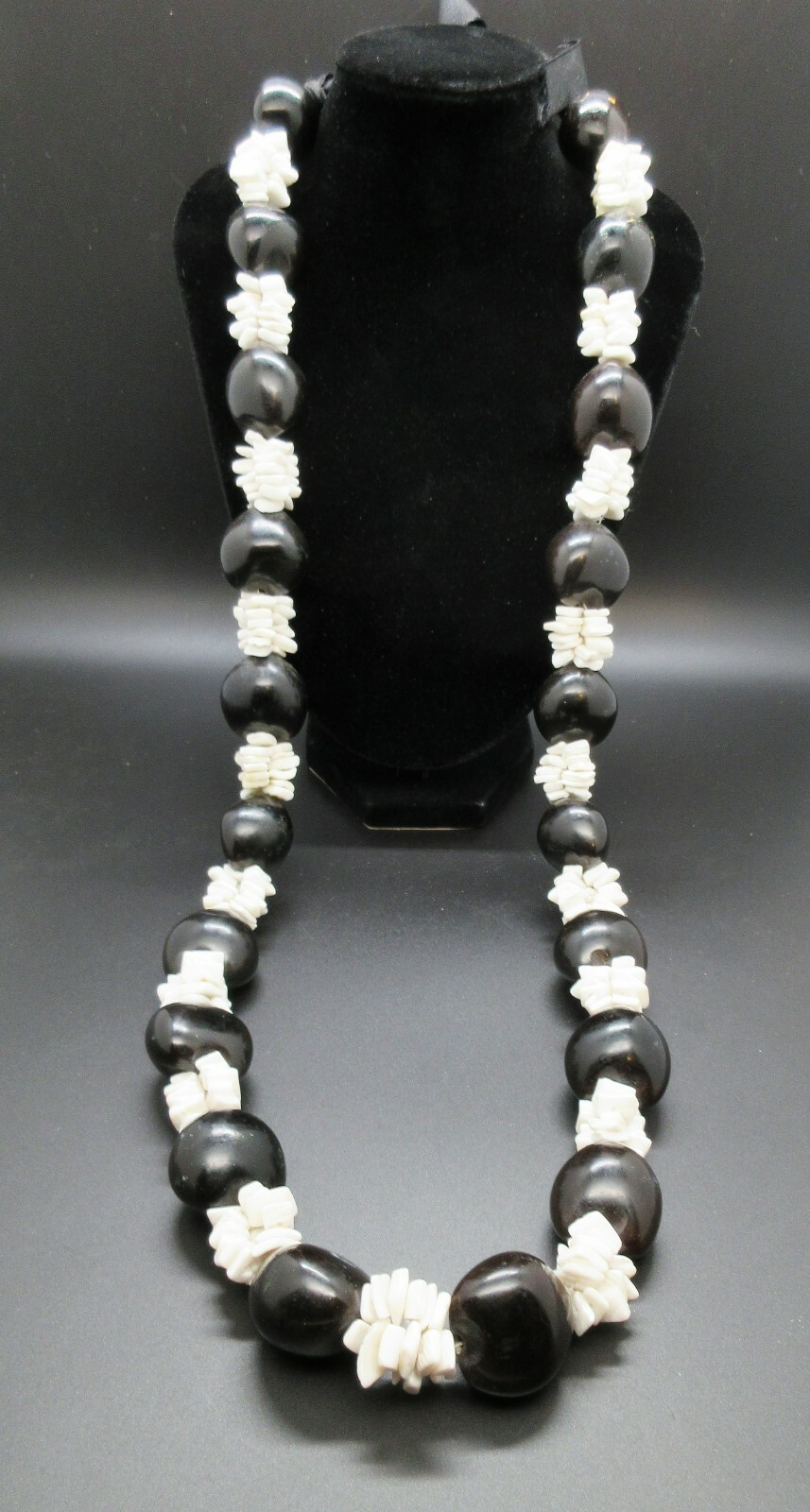 VTG SHELL SEASHELL BEADED STATEMENT Necklace chun… - image 3