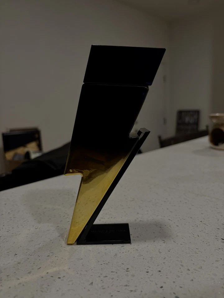 Carolina Herrera Bad Boy Extreme 3.4 盎司淡香水男式 100 毫升 — 第 2/2 张图片