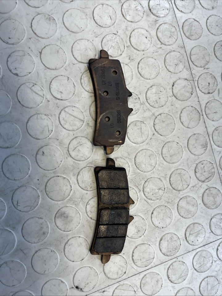 Brembo OE Fits 83-84 Suzuki RG 250cc Brake Pad - Front OEM - Image 3 of 4