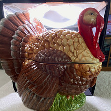 Spode Woodland Turkey covered centerpiece w/ Lid 2.5 Qt 11" Tall 2005