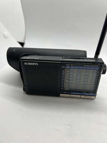 Roberts R101 Radio FM/MW/SW 9 Band Receiver Black Tested With Accessories - Picture 7 of 19