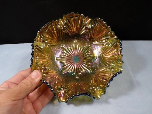 Vintage Imperial Green Carnival Glass Shell Pattern Bowl 7 3/8" Wide