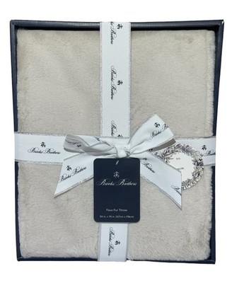 Brooks Brothers Faux Fur Throw Polar Bear White 50  x 70 