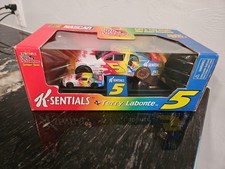 Racing Champions Kellogg's K-Sentials Terry Labonte 5 1/24  1/64 Diecast Car