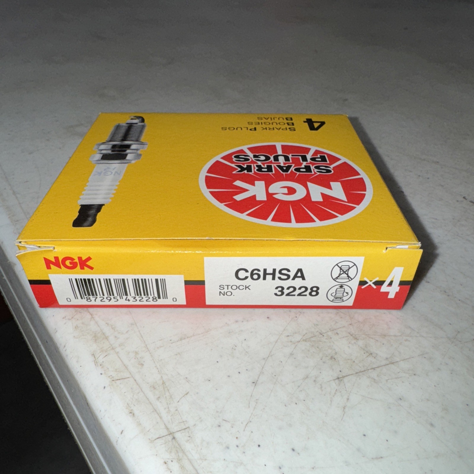 x 4 Genuine NGK C6HSA 3228 Spark Plug Pack of 4  9207 01114  90098-20765