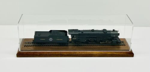 18" Long HO Scale Model Train Display Case, Walnut Base - Picture 2 of 6